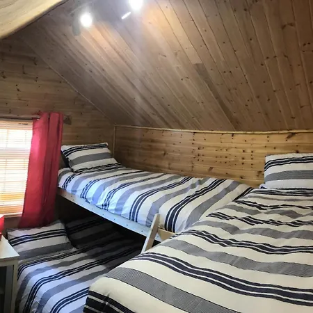 Bryn Dinas Camping Pods At The Foot Of Mt Snowdon-3