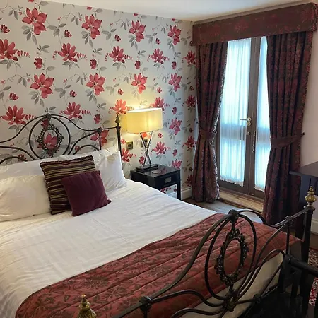 The Bubble Inn Hotel-2