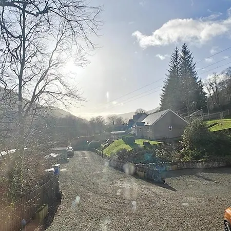 Ben Lomond Cottage - Loch Lomond And Arrochar Alps-2
