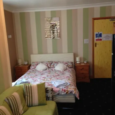 Copperfields Guest House-2