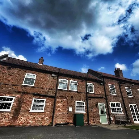 Maypole Farm, Cawood-3