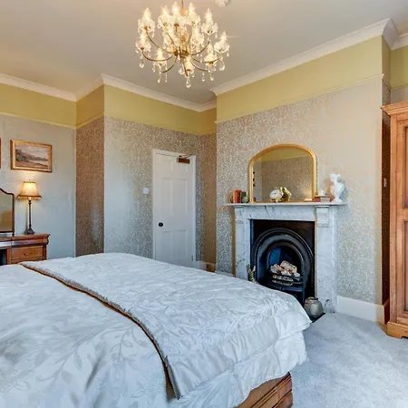 Highgate House-2