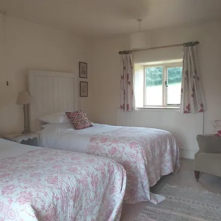 Loadbrook Cottages-2