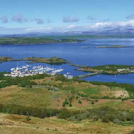 Loch Shuna Lodges-2
