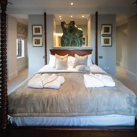 Western House Hotel At Ayr Racecourse-2