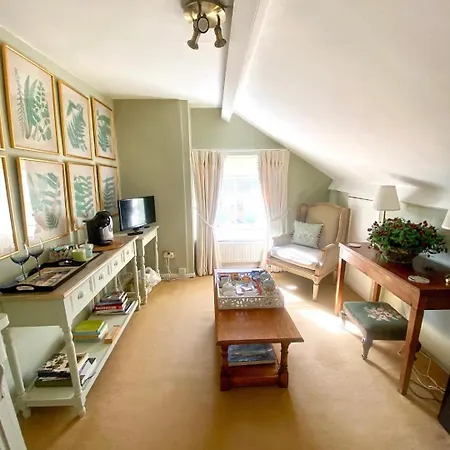 Newton Cottage-3