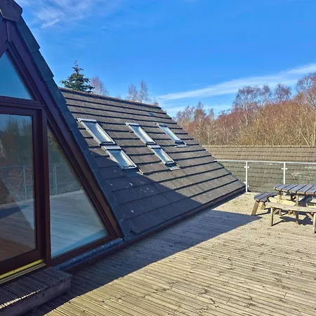 Dalfern Lodge-3
