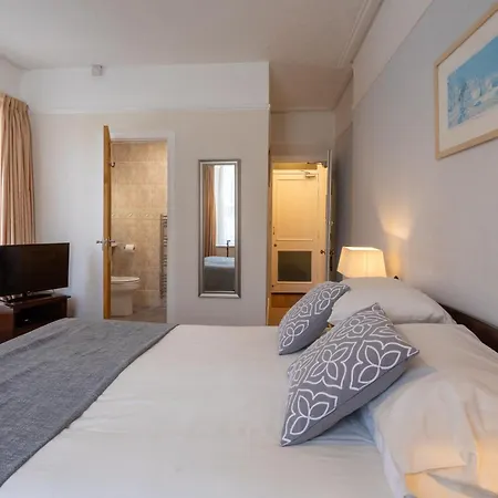 Dunedin Guest House-3