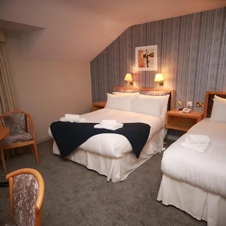 Mellon Country Inn Hotel-2