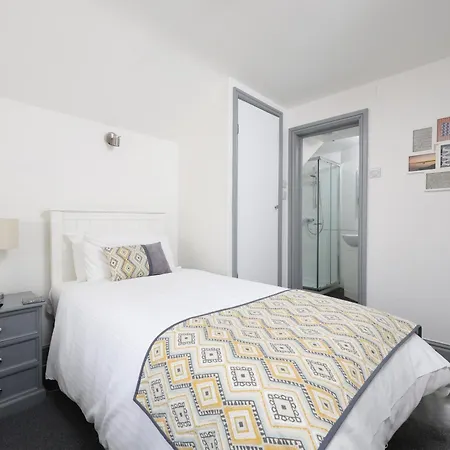 Berwick House-2