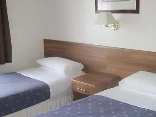 Warwick Lodge-2