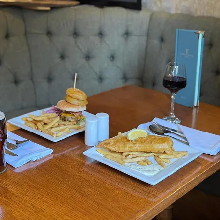 Duke Of Gordon Hotel-3