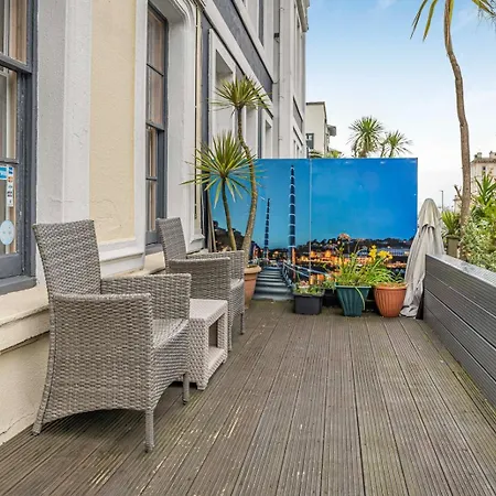Summerlands Guest House-3