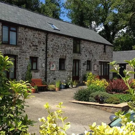 Petrock Holiday Cottages-3