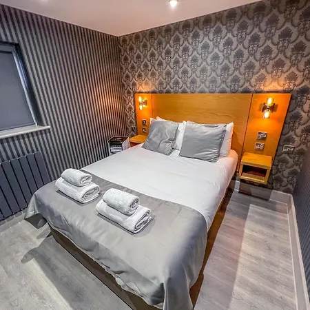 Quayside Hotel & Bar-2