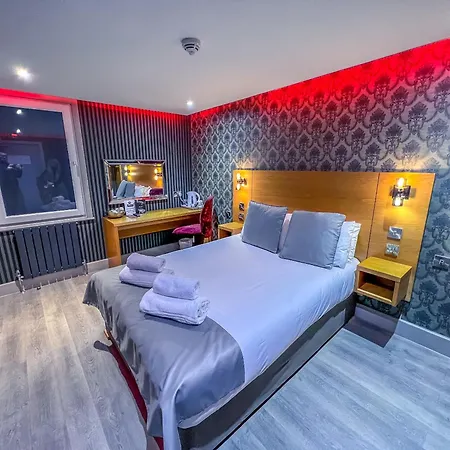 Quayside Hotel & Bar-3