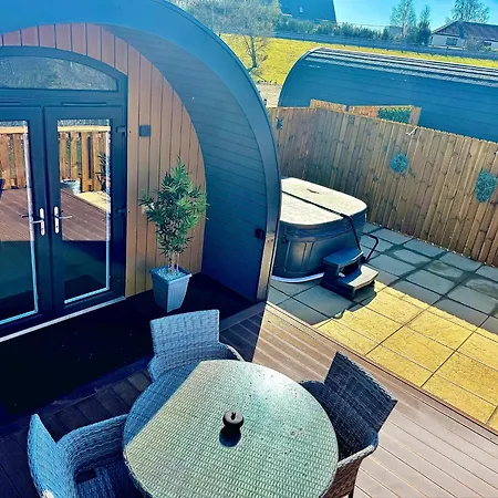 Newmore Highland Pods With Hot Tubs On Nc500-2