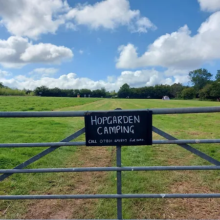Hopgarden Glamping And Camping - Luxury Furnished Bell Tents & Shepherd Huts Plus Camp Field To Pitch Your Own Tents-3