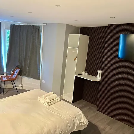 Croft Hotel-2