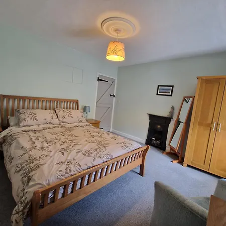 Poppy Cottage-2