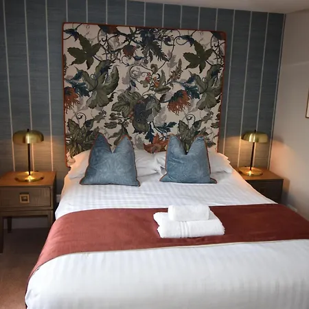 Elphinstone Hotel-2