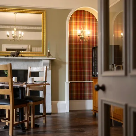 Eildon Guest House-3