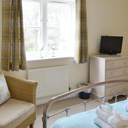 Teal Cottage-3