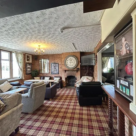 Halfway House Inn Country Lodge-2