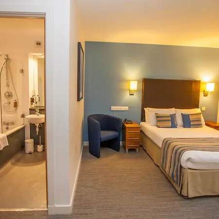 Stirling Court Hotel-3