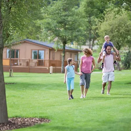 Cheddar Woods Resort And Spa-2