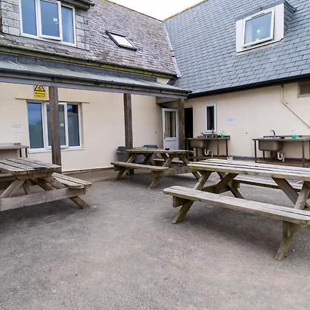 Yha Treyarnon Bay-3