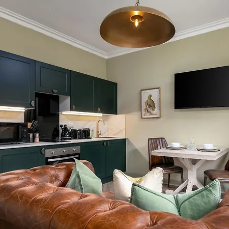 Munro Guest House-3