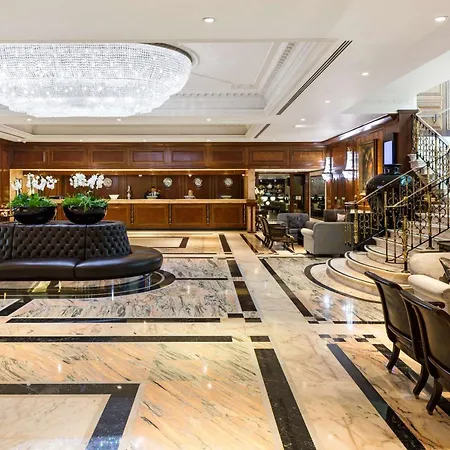 Radisson Blu Hotel, London Heathrow-2