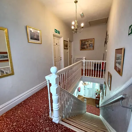 Hunters Lodge Guest House-2