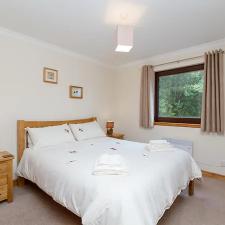 Loch Duich Cottage-3