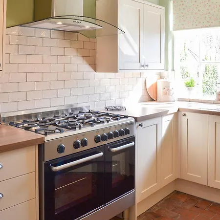 Nell'S Cottage-3