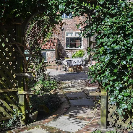 Nell'S Cottage-2