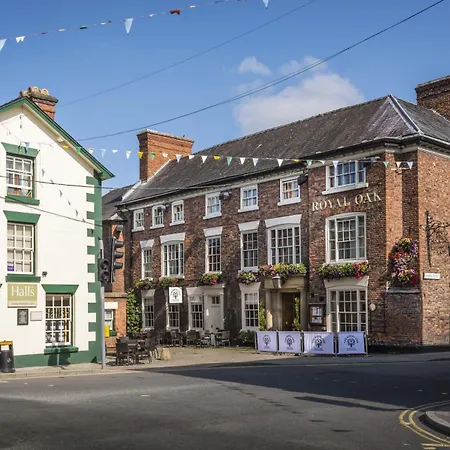 The Royal Oak Hotel, Welshpool - The Coaching Inn Group-2