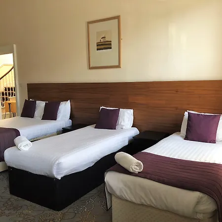 Cairn Hotel & Apartments-3