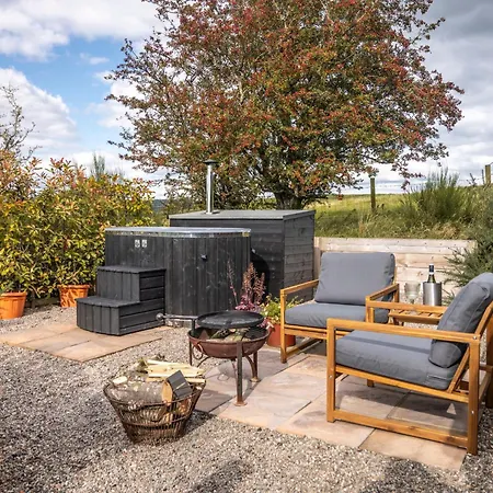 Luxury Glamping Pods - The Heft & The Hirsel-3