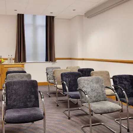 Leonardo Hotel London Croydon-3