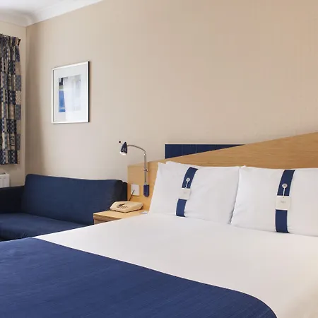 Holiday Inn Express Oxford Kassam Stadium By Ihg-2