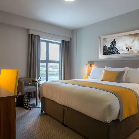 Maldron Hotel Derry-2