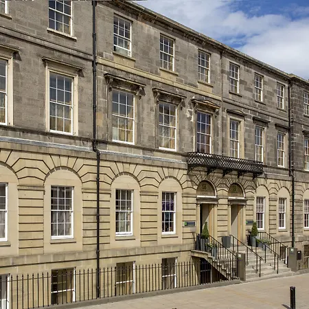 Holiday Inn Express Edinburgh City Centre By Ihg-2
