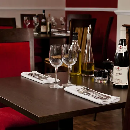 Clarence Court Hotel-2