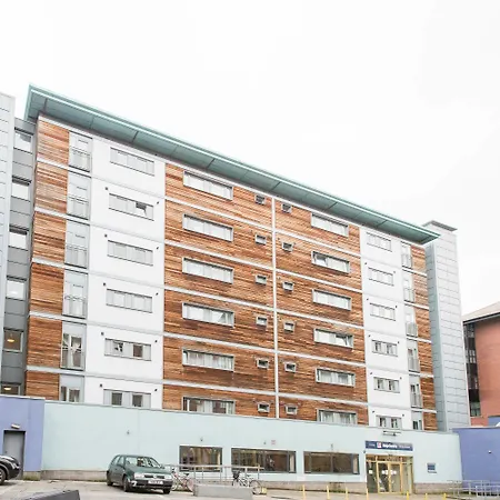 Premier Suites Newcastle-3