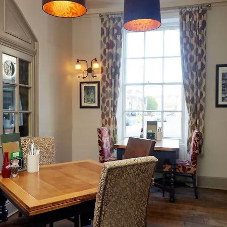 Lamb Hotel By Greene King Inns-2
