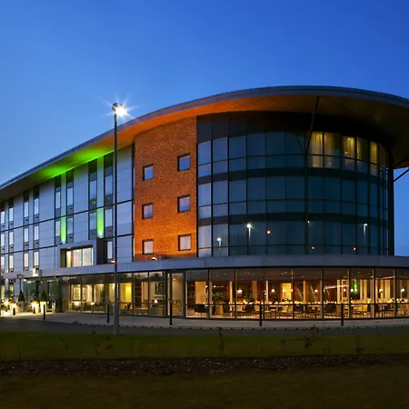 Holiday Inn Salisbury - Stonehenge By Ihg-2