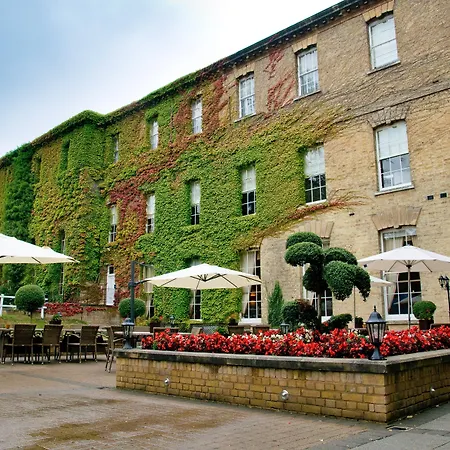 De Vere Beaumont Estate-3