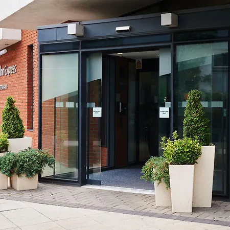 Holiday Inn Express Cheltenham Town Centre By Ihg-2